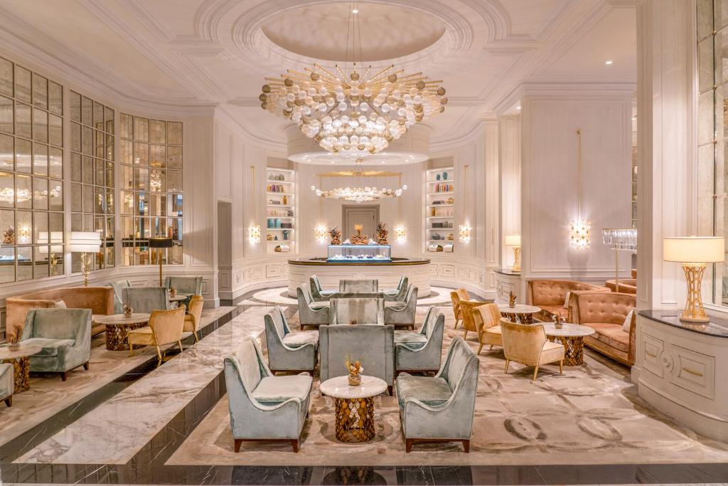 Fairmont Amman Luxury Lounge