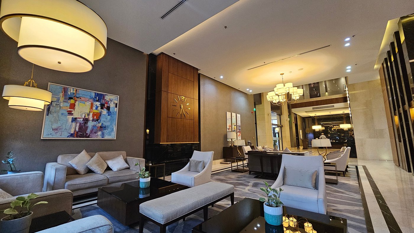 The House Boutique Suites Lobby