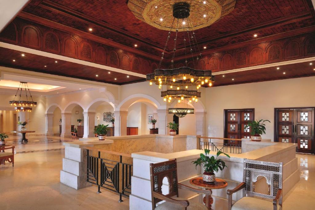 Mövenpick Resort & Spa Dead Sea Lobby