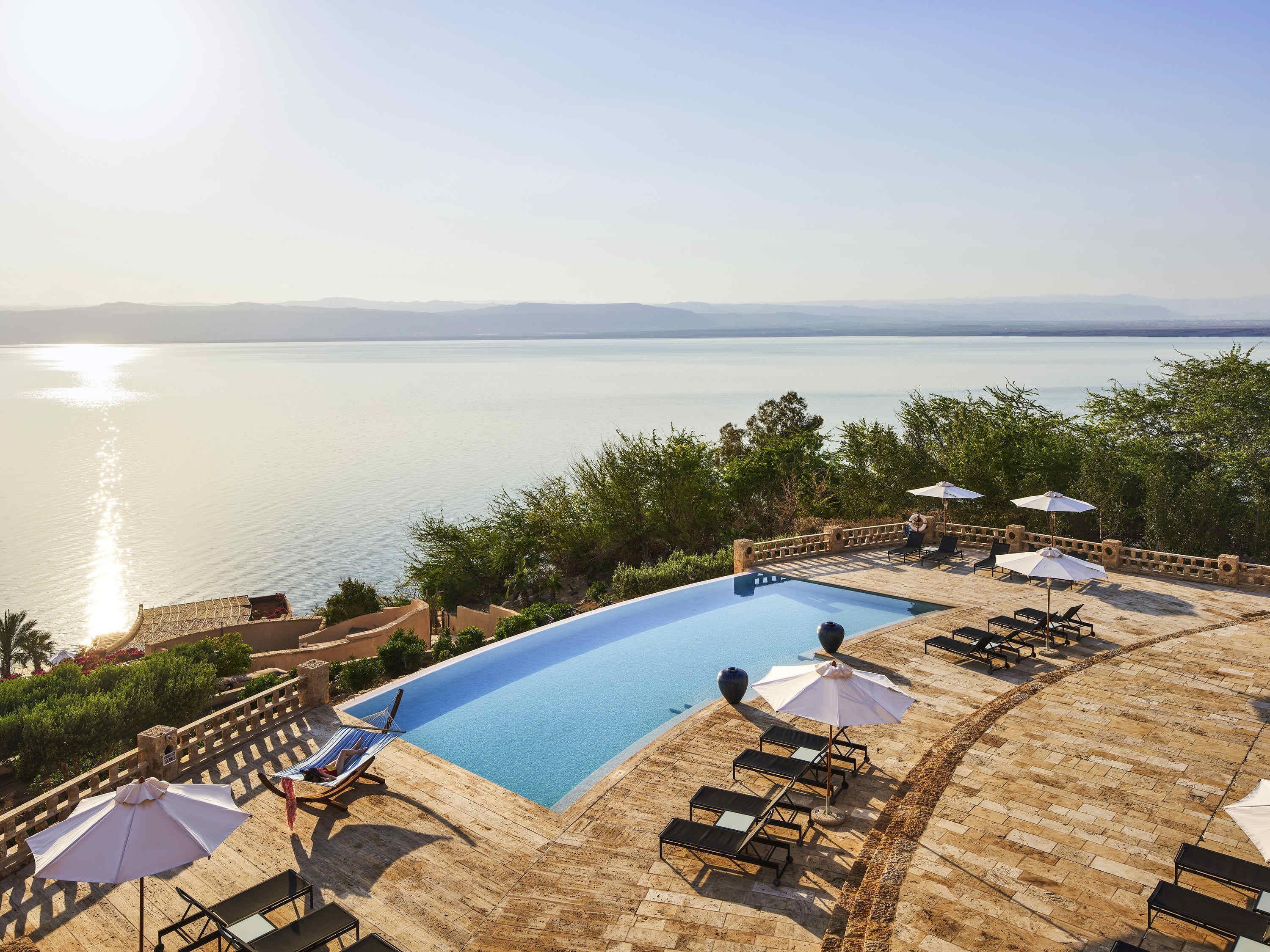 Mövenpick Dead Sea Infinity Pool