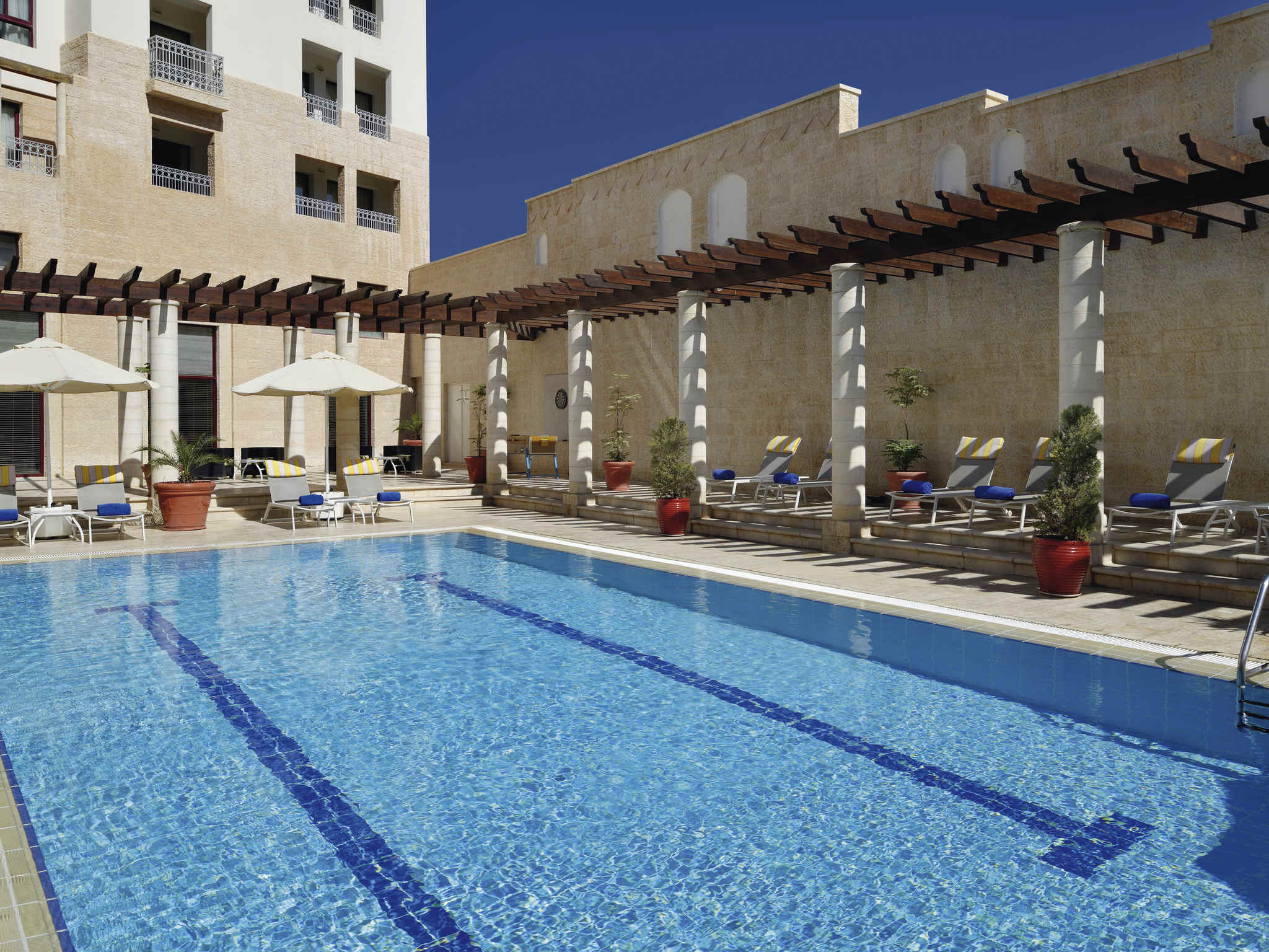 Mövenpick Resort Petra Poolside Retreat
