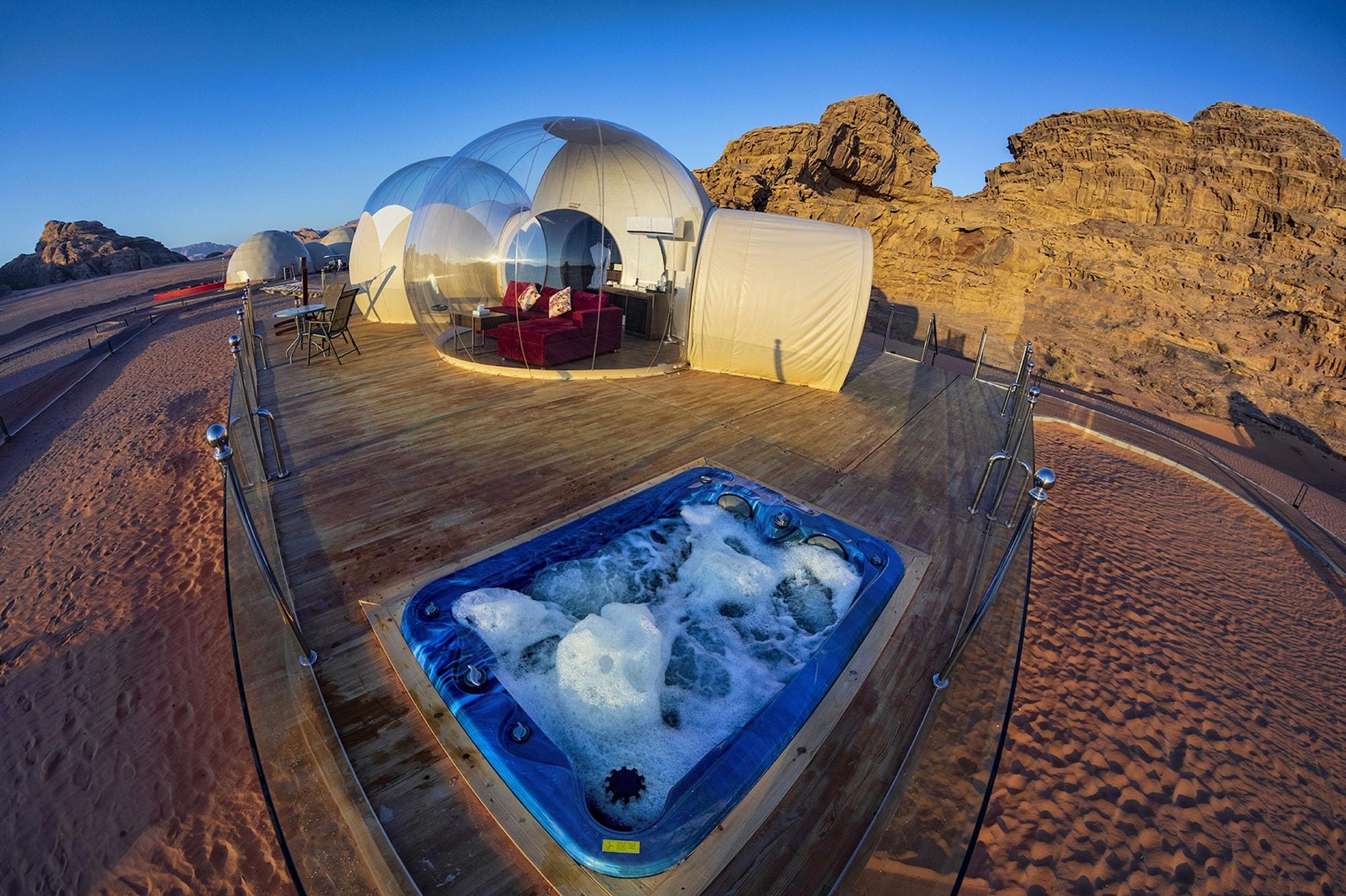 Desert Bubble Suite with Jacuzzi