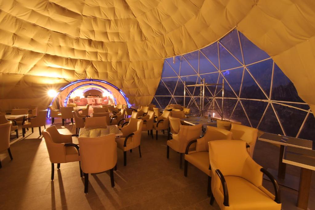 Dome-Shaped Desert Dining Lounge