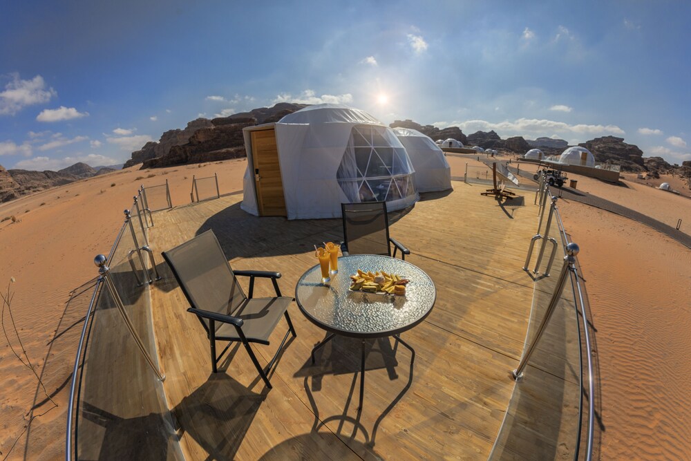 Desert Bubble Pod Glamping