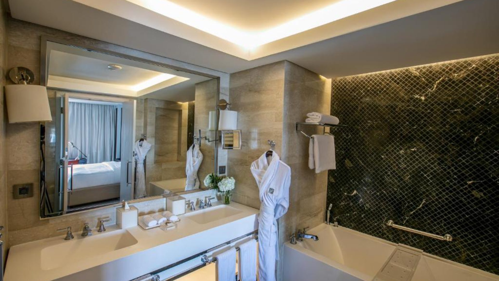 The Penthouse - Amman