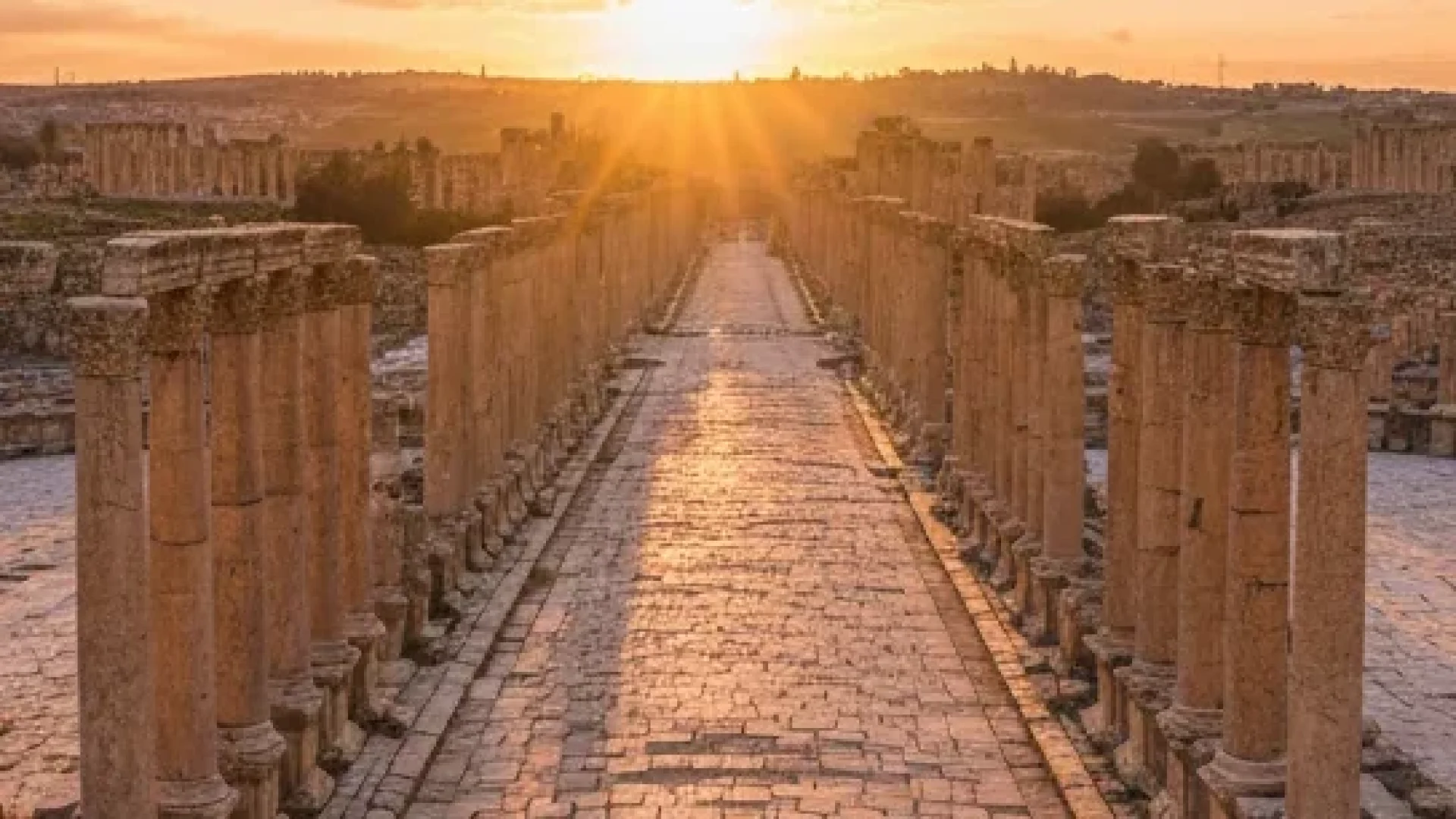 Full-Day Jerash & Amman Combo: Pompeii of the East & Capital Highlights